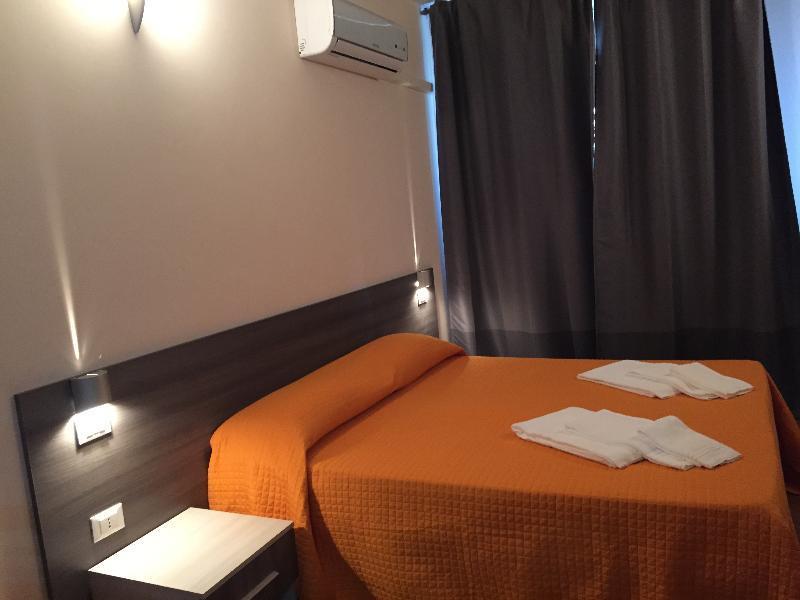 Al Borgo Aparthotel Sarzana Exterior photo