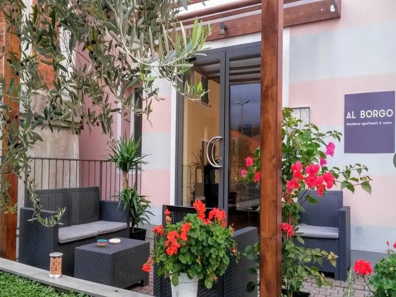 Al Borgo Aparthotel Sarzana Exterior photo